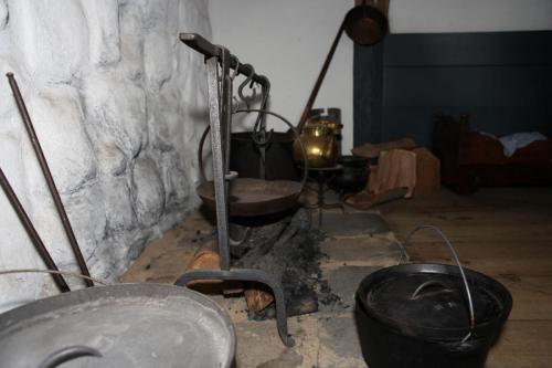 Wyckoff_Interior_17thCentury_Kitchen_Hearth_005