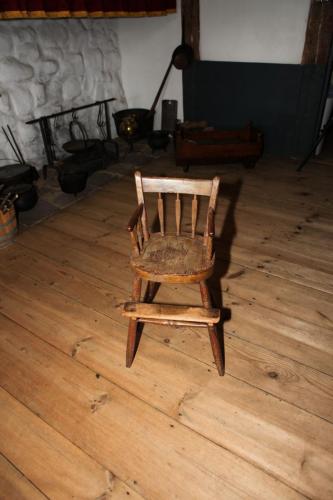 Wyckoff_Interior_17thCentury_Kitchen_High-Chair_001