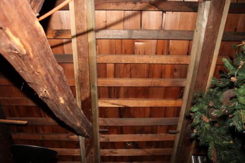 Wyckoff_Interior_Attic_005